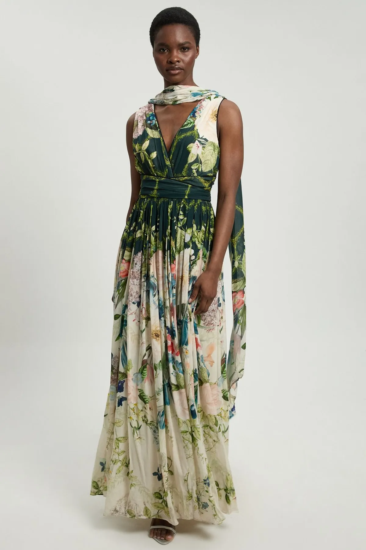 KarenMillen Robe Maxi En Georgette Froissée À Imprimé Floral Et Col Licou<Femme Robes|Robe Invitée Mariage
