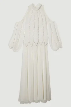 Robe maxi en georgette tissée avec finition ruched, embellie et col montant élevé
