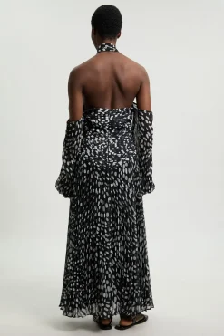 Robe Maxi En Georgette Tissée Froissée À Pois Avec Épaules Dénudées