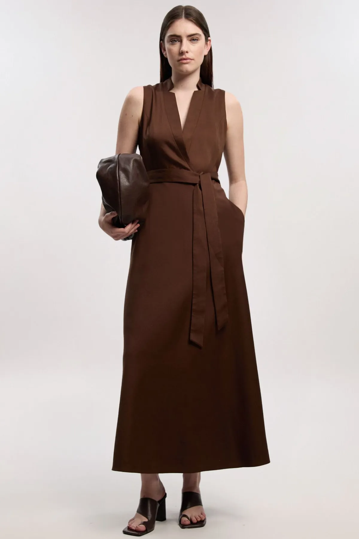 KarenMillen Robe Maxi en Lin Ajustée à Nouer à la Taille Style Portefeuille<Femme Toutes Les Robes|Robes Longues