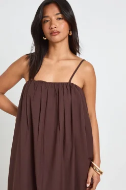 boohoo Robe Maxi En Lin Avec Détail Poches Pour Petite Taille<Femme Looks Chocolat|Robes