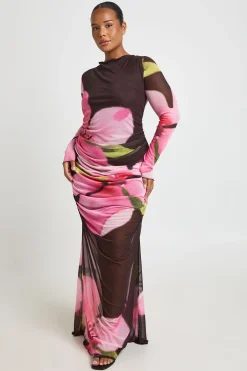 boohoo Robe Maxi En Maille Froncée À Imprimé Floral Grande Taille<Femme Looks Chocolat|Robes À Manches Longues