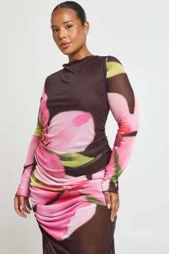 boohoo Robe Maxi En Maille Froncée À Imprimé Floral Grande Taille<Femme Looks Chocolat|Robes À Manches Longues