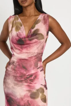 boohoo Robe Maxi En Mesh À Encolure Drapée Et Imprimé Floral Flou<Femme Robes|Robe Invitée Mariage