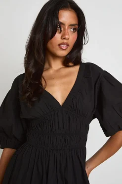 boohoo Robe Maxi En Popeline De Coton À Corsage Froncé Col En V Et Manches Bouffantes<Femme Robes Patineuses|Robes