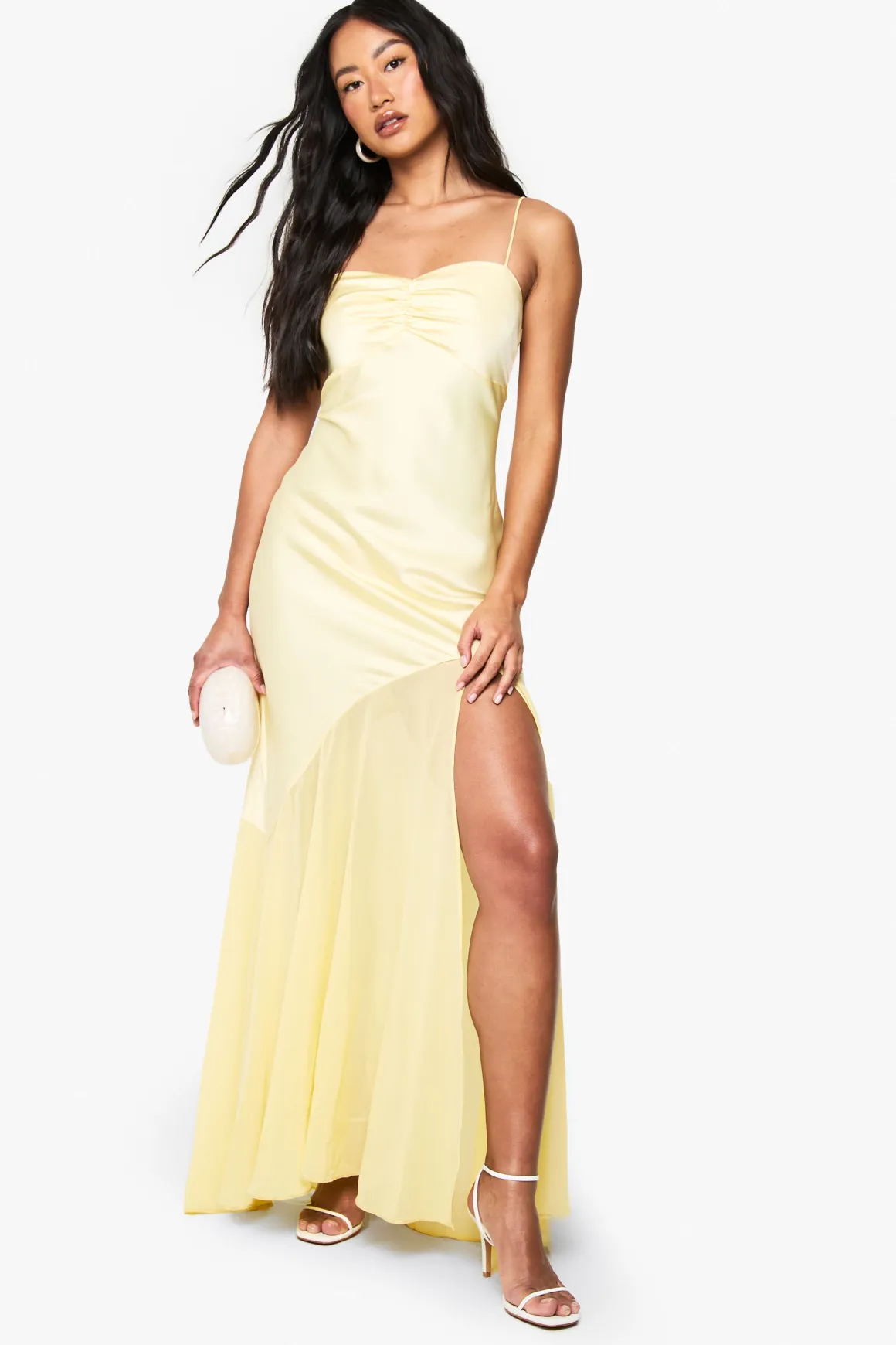 Robe maxi en satin et chiffon mélangés