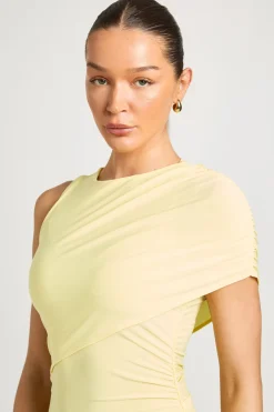 Robe Maxi En Tissu Fluide À Encolure Asymétrique Avec Détails Froncés