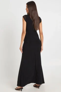 boohoo Robe Maxi En Tissu Slinky Avec Col Montant Et Empiècements En Dentelle<Femme Satin Et Dentelle|Robes