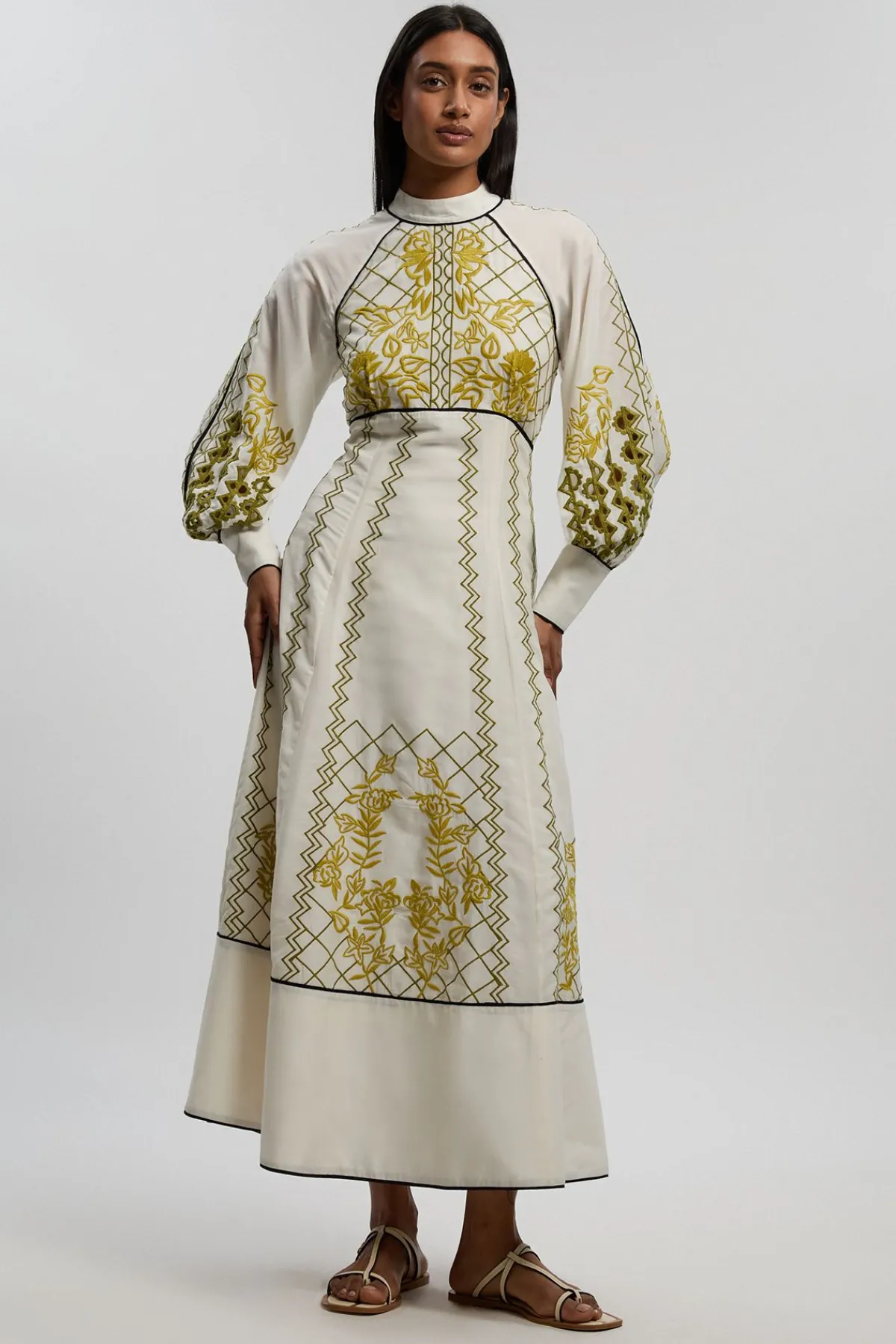 KarenMillen Robe Maxi En Voile Brodée Avec Découpes Ajourées Et Manches Ballon Petite Taille<Femme Toutes Les Robes|Robes Longues