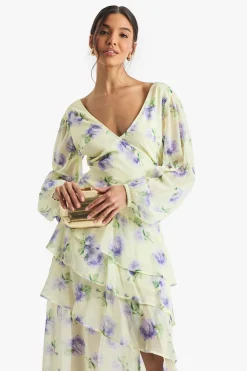 boohoo Robe maxi florale en dobby avec détails à volants<Femme Robes Patineuses|Robes À Manches Longues