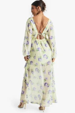 boohoo Robe maxi florale en dobby avec détails à volants<Femme Robes Patineuses|Robes À Manches Longues