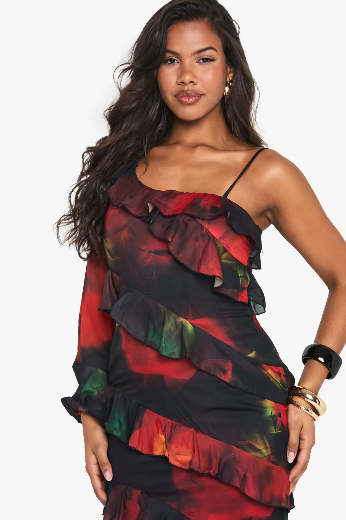 boohoo Robe maxi florale à volants sombres<Femme Robes À Manches Longues|Robes