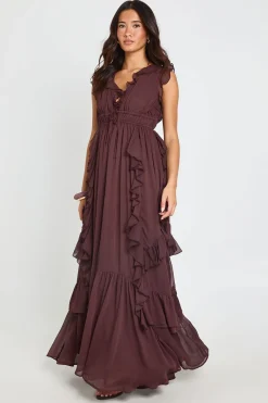 boohoo Robe Maxi Fluide En Mousseline Avec Détails De Volants<Femme Robes Patineuses|Robes