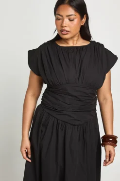 Robe Maxi Froncée Grande Taille Avec Détail Cintré