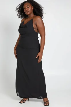Robe Maxi Grande Taille Col Bénitier Dos Nu Avec Détail De Perles