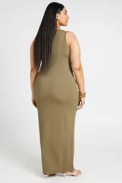 boohoo Robe Maxi Grande Taille À Encolure Dégagée Et Côtes<Femme Robes Moulantes|Robes