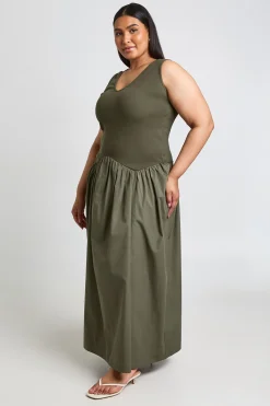 boohoo Robe Maxi Grande Taille En Coton Côtelé Avec Ourlet Tombant<Femme Robes|Robes De Jour