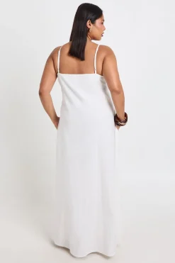 boohoo Robe Maxi Grande Taille En Lin À Ourlet Mouchoir<Femme Robes|Robes De Jour