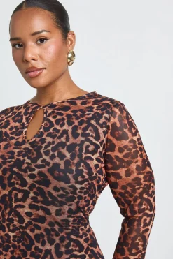 Robe Maxi Grande Taille En Mesh Léopard Avec Découpe Au Décolleté