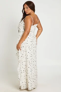 Robe Maxi Grande Taille En Mousseline À Pois Avec Col Bénitier Et Volants