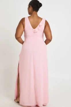 boohoo Robe Maxi Grande Taille En Mousseline À Volants<Femme Robes Demoiselles D'Honneur|Robes
