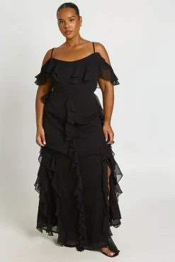 boohoo Robe Maxi Grande Taille En Mousseline À Volants Et Épaules Dénudées<Femme Robes|Robes Longues