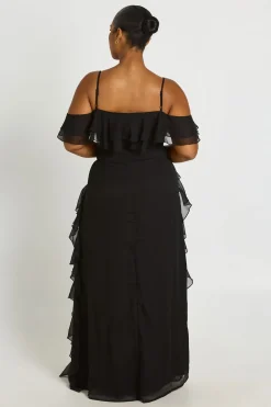 boohoo Robe Maxi Grande Taille En Mousseline À Volants Et Épaules Dénudées<Femme Robes|Robes Longues