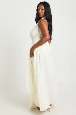 Robe Maxi Grande Taille En Mousseline Col Bénitier Extrême Avec Taille Nouée