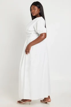 boohoo Robe Maxi Grande Taille En Popeline Avec Détail Taille Froncée<Femme Toutes Les Robes|Robes Longues