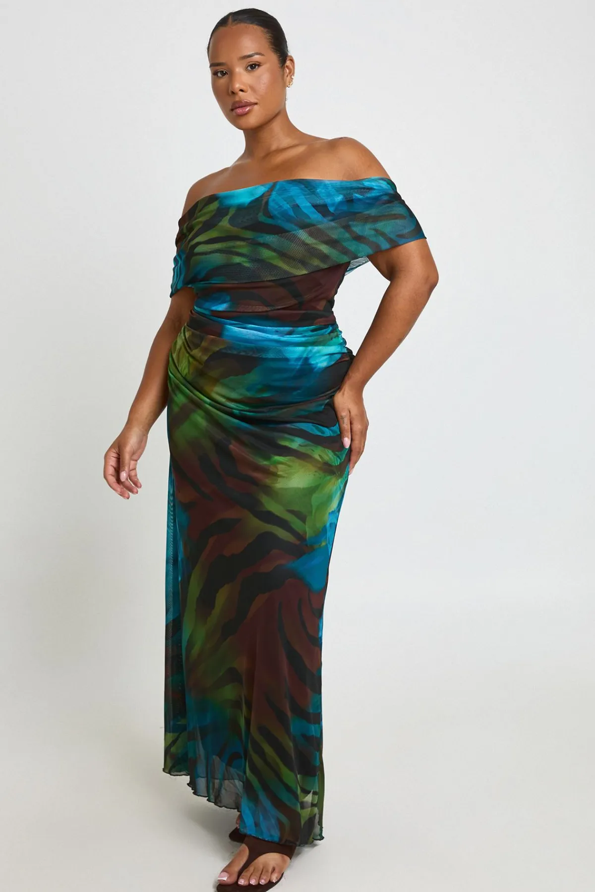 boohoo Robe Maxi Grande Taille Froncée Imprimé Animalier Mixte<Femme Robes|Robes De Soirée Chic