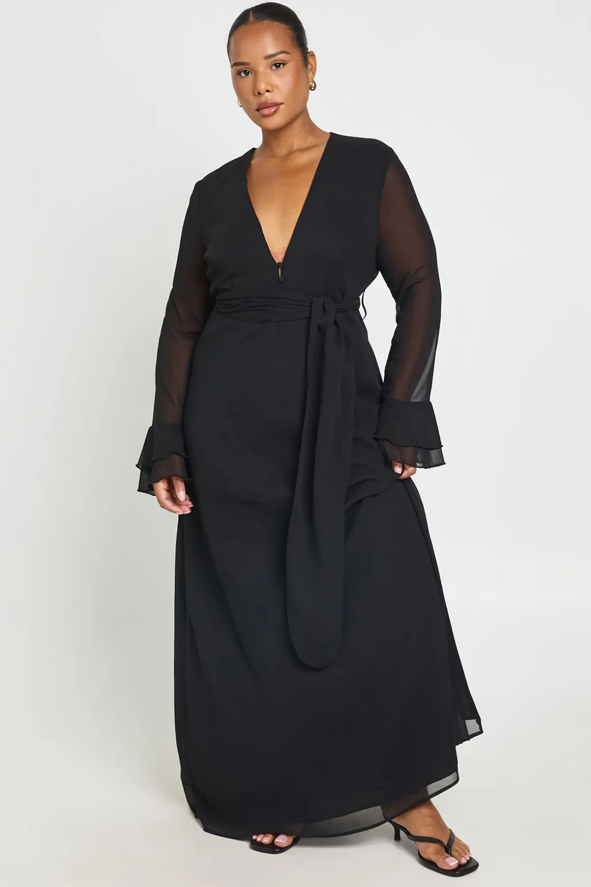 Robe Maxi Grande Taille À Imprimé Avec Détails Boutonnés Et Manches À Volants