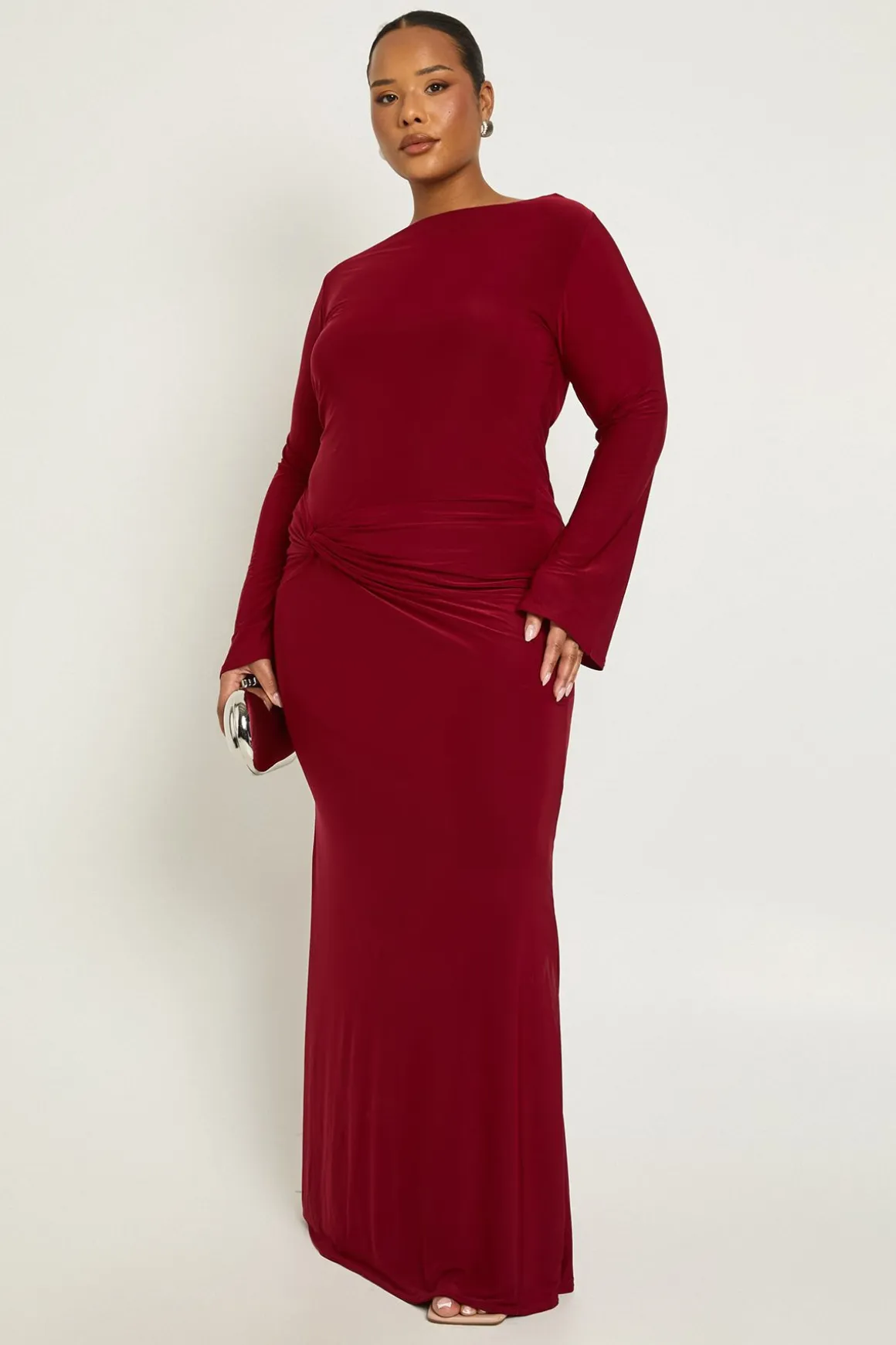 Robe Maxi Grande Taille À Manches Longues Avec Détail Torsadé Devant