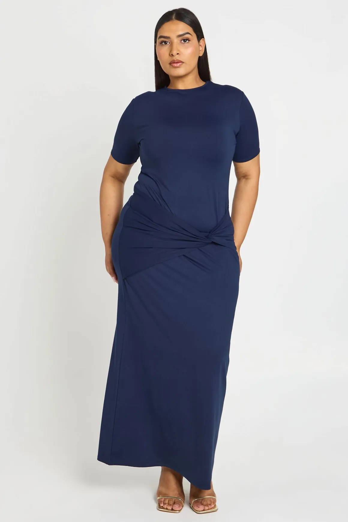 Robe Maxi Grande Taille Ultra Douce À Manches Courtes Avec Nœud À La Taille