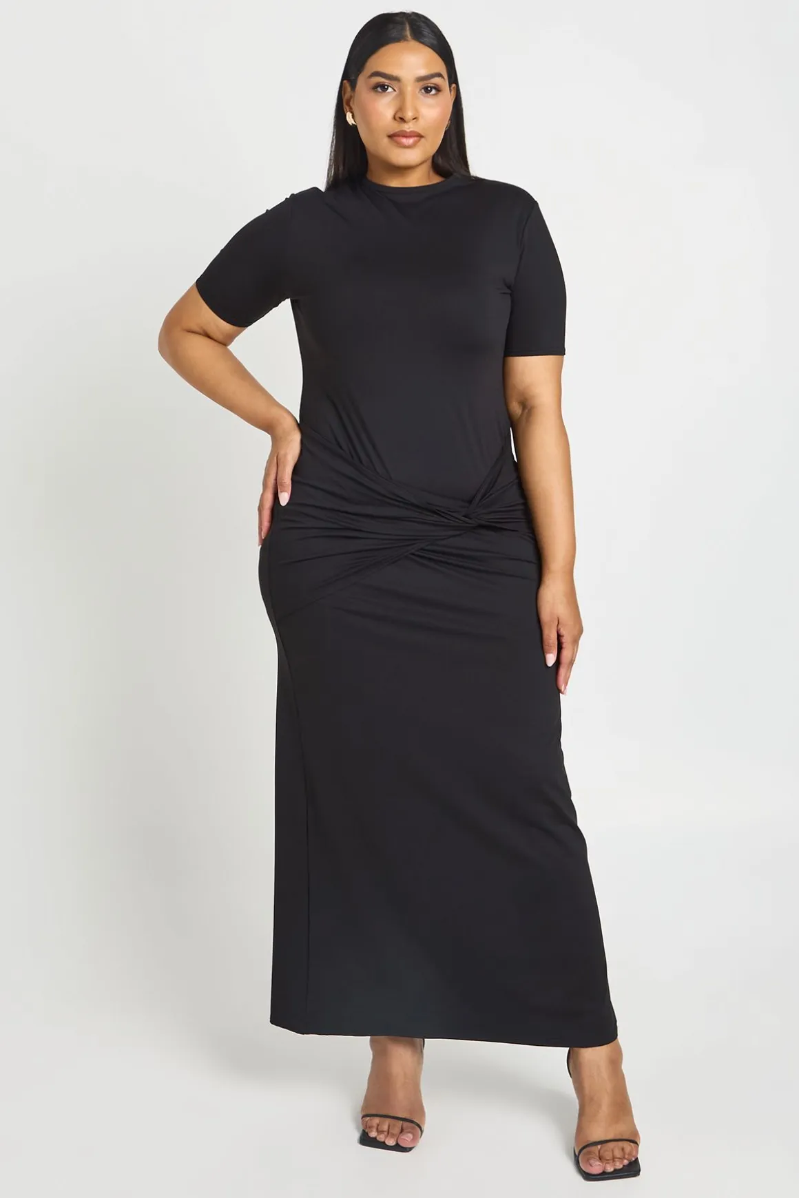 Robe Maxi Grande Taille Ultra Douce À Manches Courtes Avec Nœud À La Taille