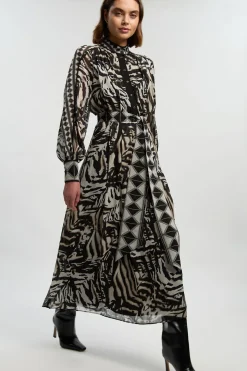 Robe Maxi Longue Ceinturée En Georgette De Viscose Tissée À Imprimé Animal