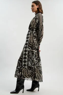 Robe Maxi Longue Ceinturée En Georgette De Viscose Tissée À Imprimé Animal
