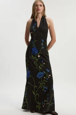 Robe Maxi Longue à Col Licou avec Broderies Florales Positionnées en Crêpe Tissé