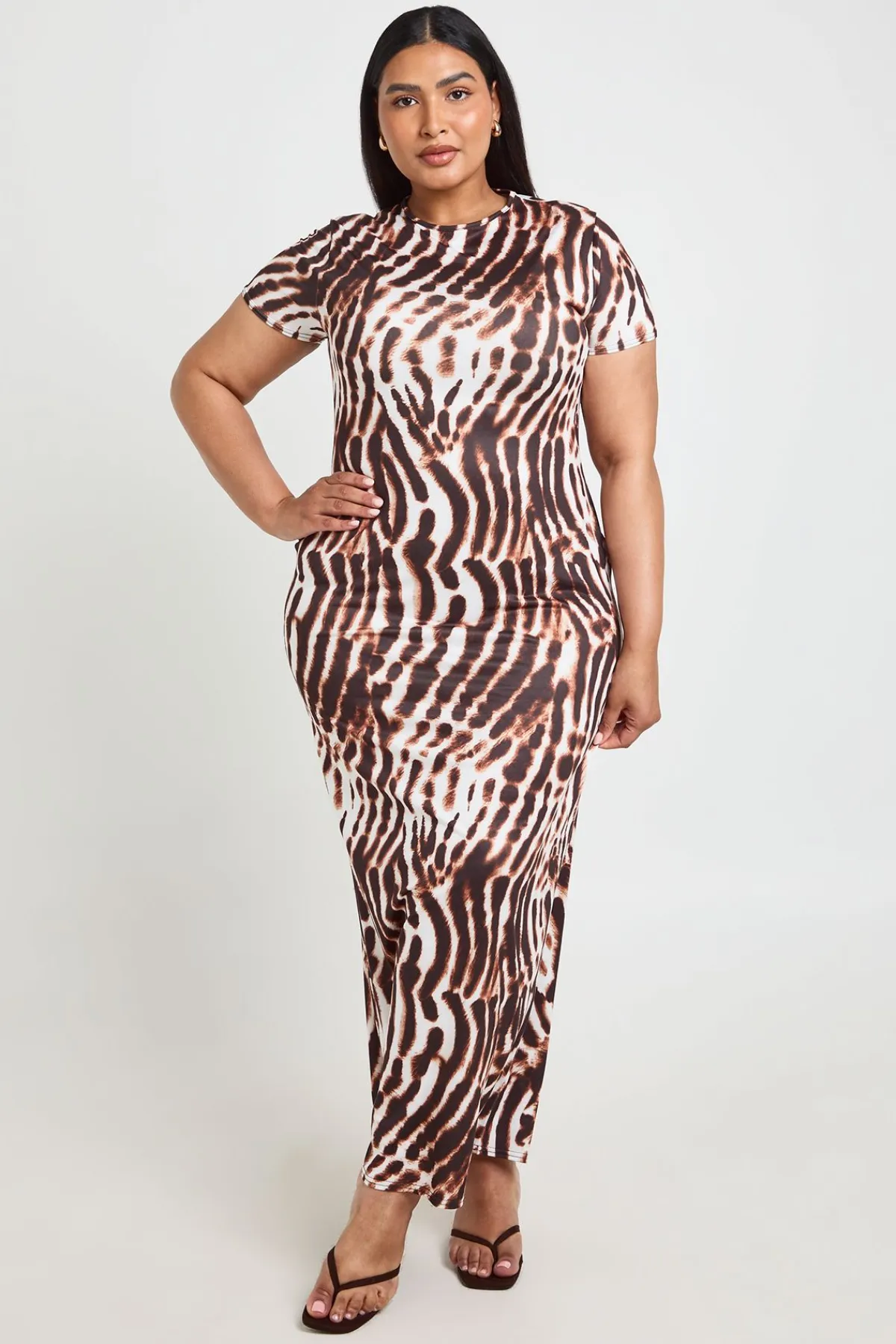 boohoo Robe Maxi À Manches Courtes À Imprimé Abstrait Grande Taille<Femme Toutes Les Robes|Robes Longues
