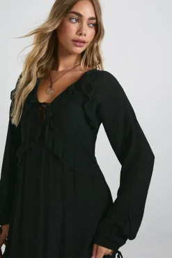 boohoo Robe maxi à manches longues avec détail volant<Femme Robes À Manches Longues|Robes