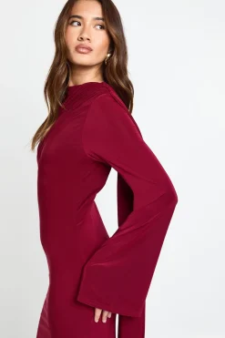 Robe maxi à manches longues avec détails drapés