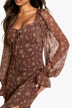 Robe maxi Milkmaid en chiffon froissé à motif floral discret