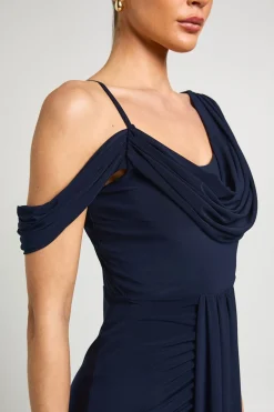 Robe Maxi Moulante À Double Couche Drapée Avec Épaules Dénudées