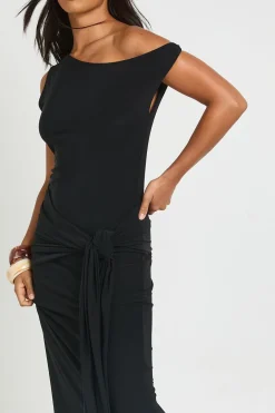 boohoo Robe Maxi Moulante À Détail Torsadé Petite<Femme Robes Moulantes|Robes