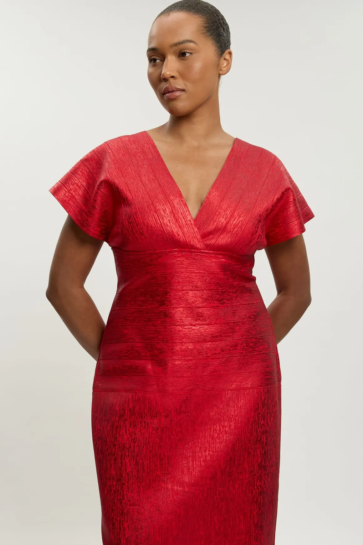 Robe Maxi Moulante Grande Taille En Maille Métallisée À Manches Ange