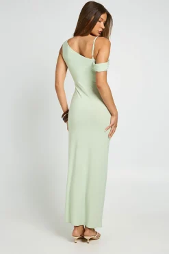 boohoo Robe Maxi À Épaules Dénudées Avec Drapé Double Couche En Tissu Slinky<Femme Robes Moulantes|Robes Bal De Promo
