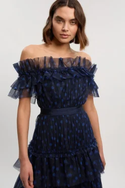 Robe Maxi à Épaules Dénudées en Tulle Superposé à Pois