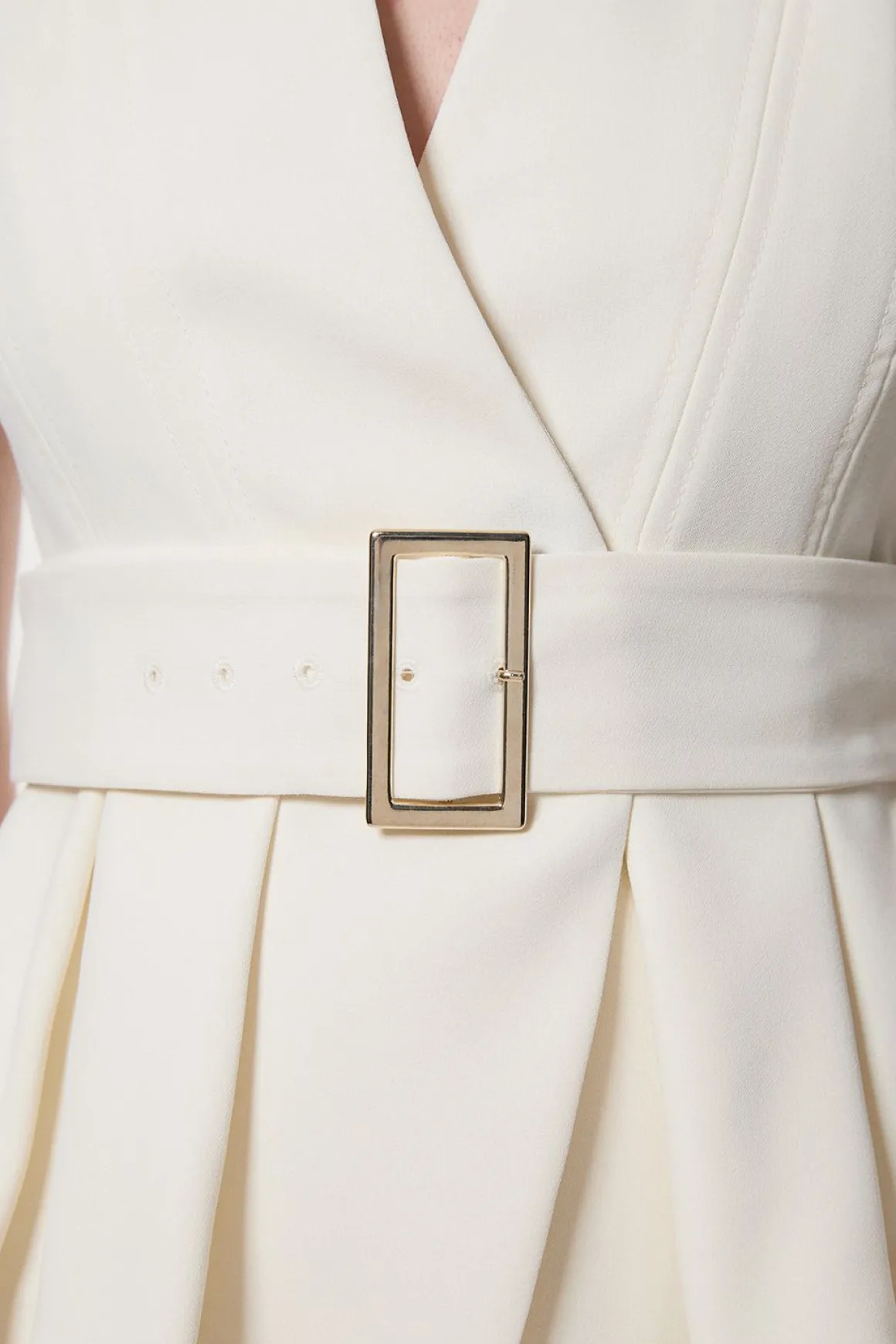Robe maxi peplum cintrée avec ceinture