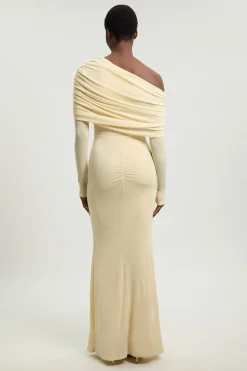 KarenMillen Robe Maxi Petite En Crêpe Fluide À Épaules Dénudées Avec Détails Froncés Et Ourlet Sirène<Femme Toutes Les Robes|Robes Longues