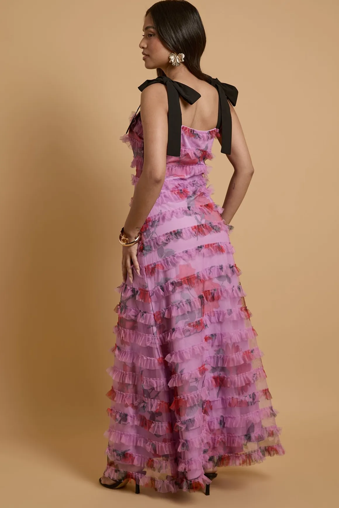 Robe Maxi Petite En Mesh À Volants Imprimé Avec Liens Aux Épaules