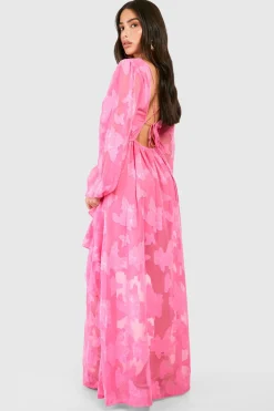 boohoo Robe Maxi Petite Taille À Détails Volantés Motif Floral Effet Délavé<Femme Toutes Les Robes|Robes Longues